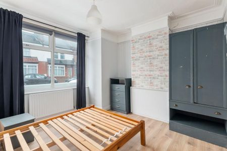 4 bedroom house to rent - Photo 3