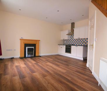 2 bedroom terraced house to rent - Photo 1