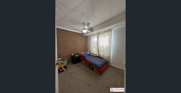 Comfortable 3-Bedroom Duplex in the Heart of Caboolture - Photo 1