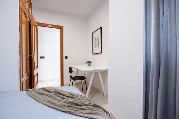 Carrer de Baix, Valencia, Valencian Community 46003 - Photo 1