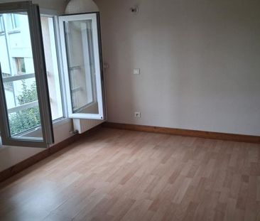 Location Maison 3 pièces 55m² SAINTES 17100 - Photo 2