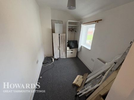 3 bedroom terraced house to rent - Photo 2