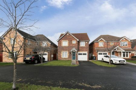 4 bedroom detached house to rent - Photo 3
