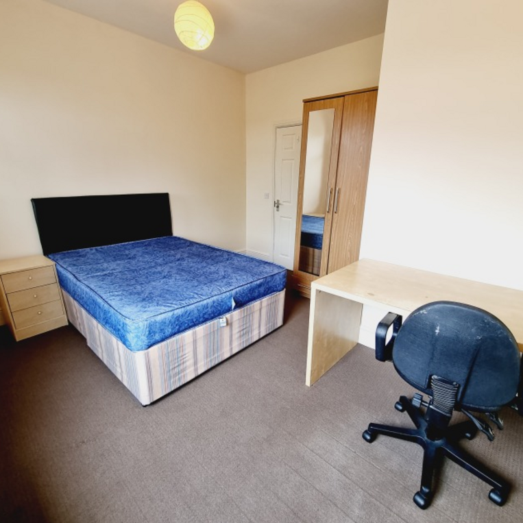 4 Bed Student Accommodation - Photo 1