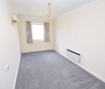 2 bedroom retirement property to rent - Photo 3