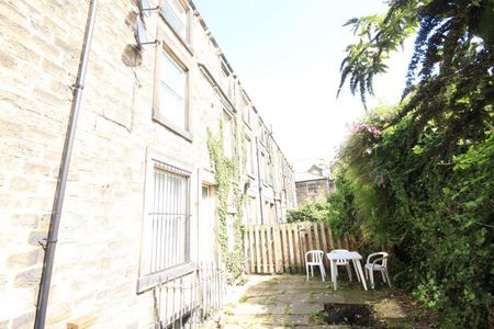 1 bedroom Flat To Let Total Size: 592 SQ FT - Photo 5