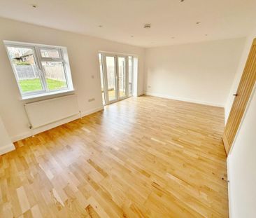 4 bedroom semi-detached house to rent - Photo 1