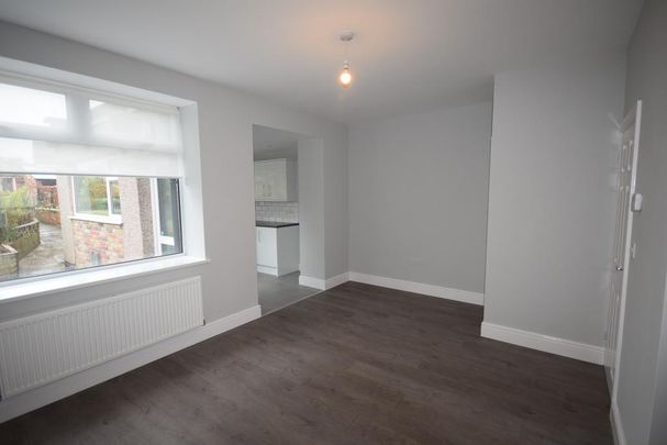 3 bedroom semi-detached house to rent - Photo 1