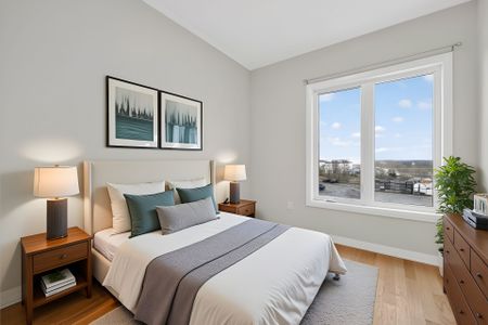 For Lease - 200 Dissette Street Unit# 10, Bradford West Gwillimbury, Ontario - Photo 4