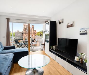 2 bedroom apartment to rent - Photo 2