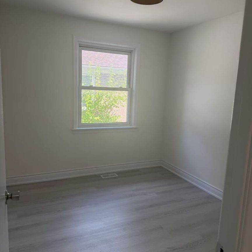 For Lease - 517 Lynett Crescent, Richmond Hill, Ontario - Photo 1