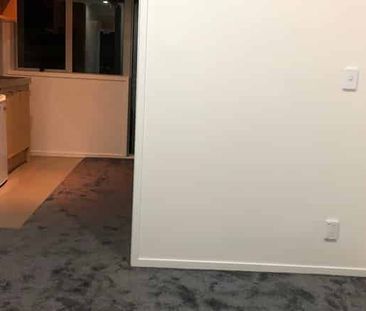 CITY CENTRE - One Bedroom with a Balcony - Photo 4
