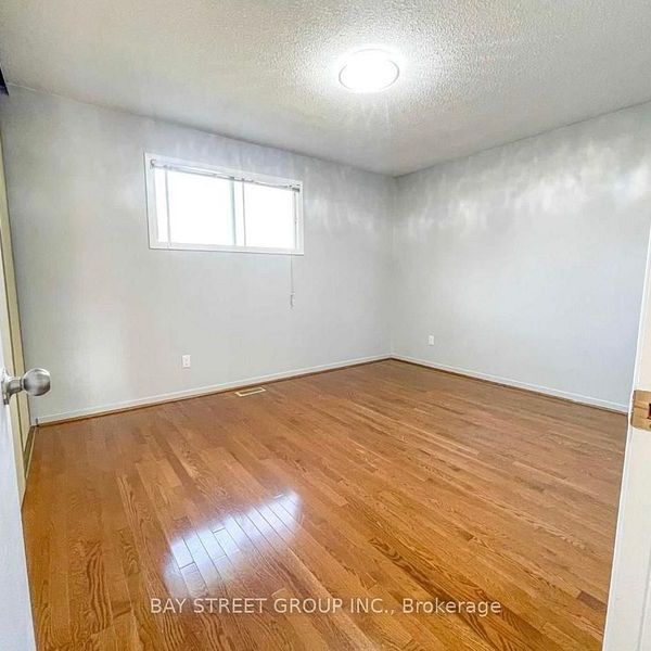 For Lease - 882 Southdown Drive, Oshawa, Ontario - Photo 1