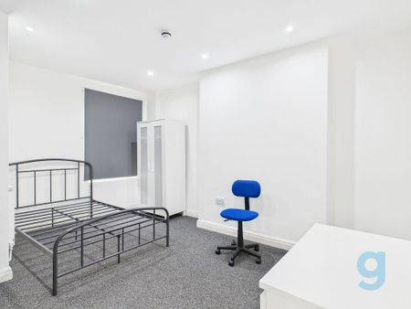 7 bedroom house of multiple occupation to rent - Photo 4