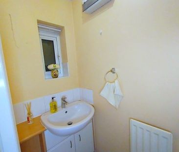 3 Bed Terraced House, Firedrake Croft, CV1 - Photo 6