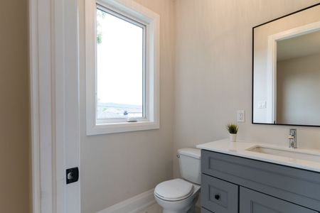 For Lease - 1 West Avenue, Hamilton, Ontario - Photo 2