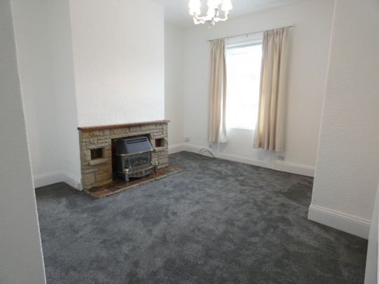 Holme Street, Liversedge, WF15 - Photo 1