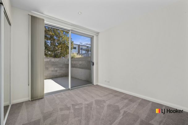 North Facing Ground Floor Apartment with 2 Courtyards - Photo 1