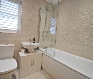 3 bedroom semi-detached house to rent - Photo 6