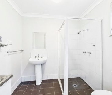 QUALITY LOW MAINTENANCE 2-BEDROOM FLAT! - Photo 4