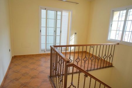 Luxury 4 room Detached House for rent in Alhaurín el Grande, Andalusia - Photo 3