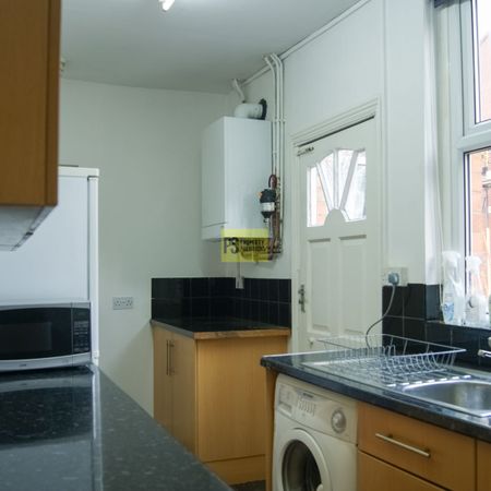 268 Dawlish Road - Photo 4