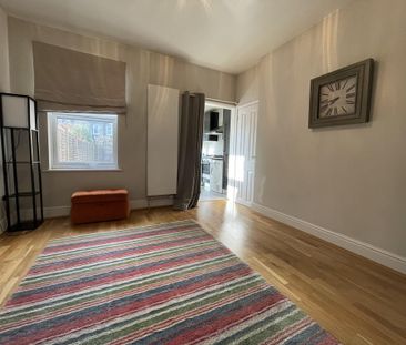 4 bedroom semi-detached house to rent - Photo 1