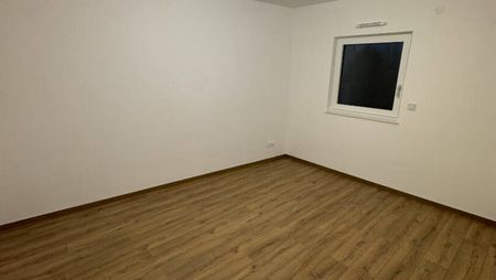 F3-RESIDENCE RECENTE - CUISINE EQUIPEE - PARKING AERIEN - Photo 3