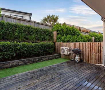 Modern 2.5 Bedroom Townhouse for Rent in Massey - Photo 4