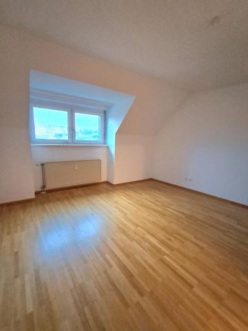 Rudolfstraße 24/5/DG: Hübsche 2-Zimmerwohnung 57,78m2 mit Blick zum Schlossberg, ablösefreie Küche, 5.Liftstock! - Foto 4