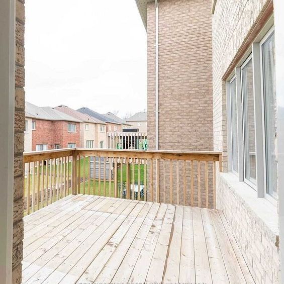 For Lease - 69 Walter Tunny Crescent, East Gwillimbury, Ontario - Photo 1