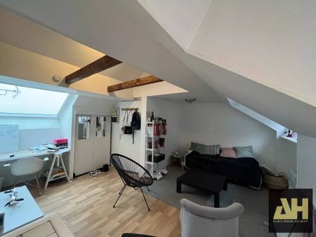 STUDIO - DERNIER ETAGE - Photo 5