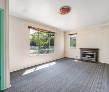 Effortless Living in a Prime Location! - Photo 4