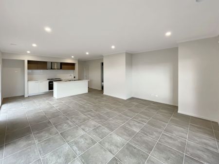 18 Whatman Street, Lucas - Photo 2