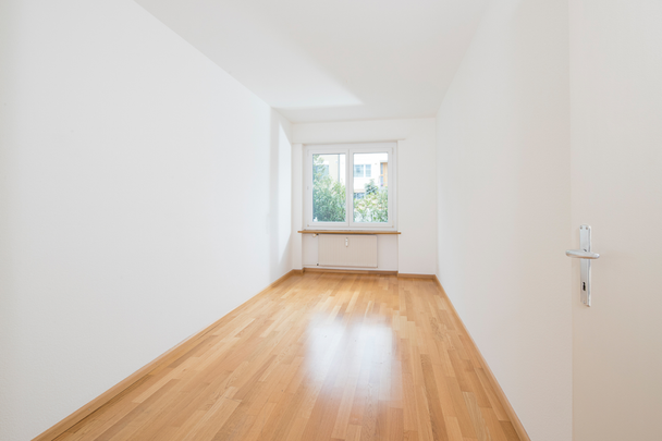 Ruhig gelegene 4-Zimmerwohnung mit Gartensitzplatz - Foto 1