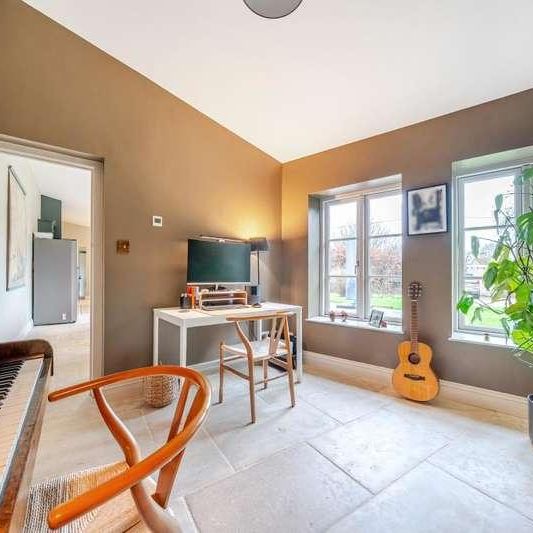 Chadlington, West Oxfordshire, OX7 - Photo 1