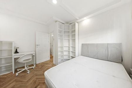 4 bedroom flat to rent - Photo 5