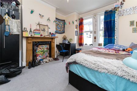 5 bedroom terraced house to rent - Photo 5