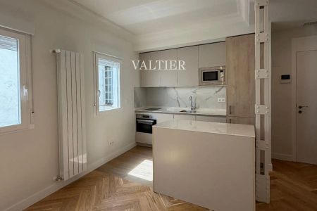Piso de alquiler en María de Guzmán, Ríos Rosas - Nuevos Ministerios - Photo 2