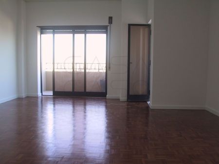 Apartamento T4 em Setúbal - Photo 3