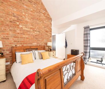 1 bedroom detached house to rent - Photo 3