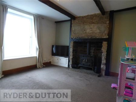 2 bedroom terraced house to rent - Photo 2
