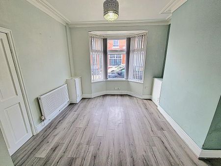 3 bedroom terraced house to rent - Photo 2