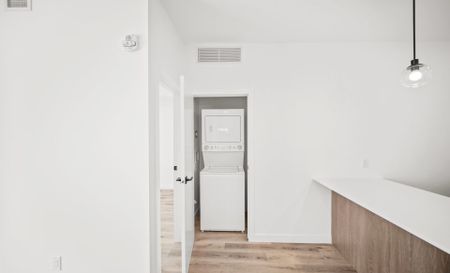 Cosmo: Wood – 1800 Leila, Winnipeg, MB - Photo 2