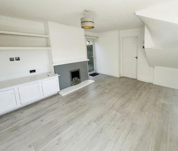 2 bedroom terraced house to rent - Photo 4