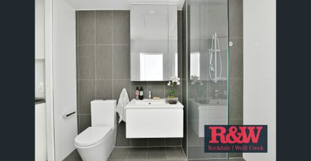 Modern 1-Bedroom Apartment in the Heart of Discovery Point - Photo 5