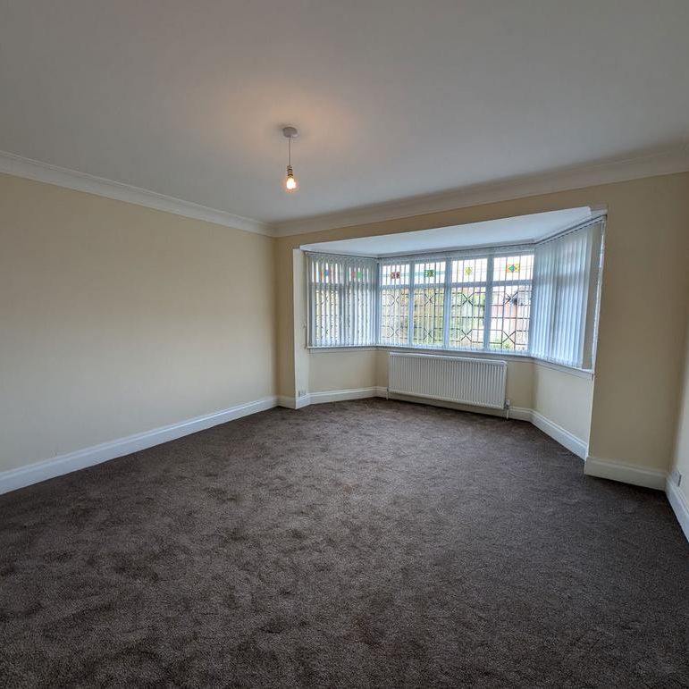 4 bedroom detached house to rent - Photo 1