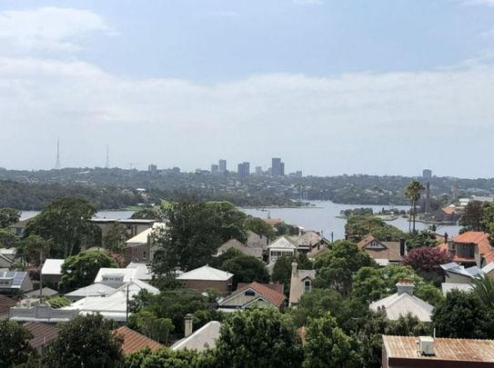 STYLISH APARTMENT IN AN EXCELLENT LOCATION - Photo 1