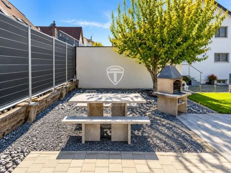 5-Zimmer-Einfamilienhaus mit sonnigem Garten, Cheminée und 4 Parkpl... - Foto 5