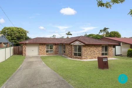 7 Cosway Street, Hillcrest QLD 4118 - Photo 3